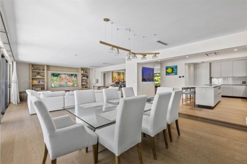 Villa ou maison à vendre à Miami Beach, Floride: 3 chambres, 268.86 m2 № 2001802 - photo 7