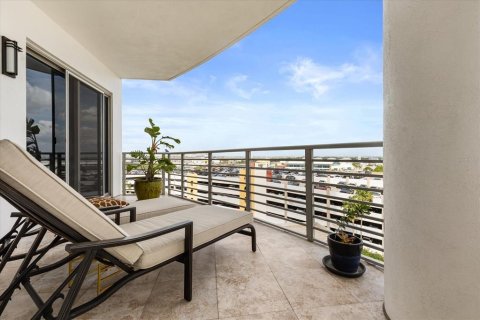 Condo in Tampa, Florida, 2 bedrooms № 2213932 - photo 23