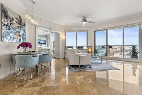 Condo in Tampa, Florida, 2 bedrooms № 2213932 - photo 6