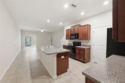 Adosado en venta en Riverview, Florida, 3 dormitorios, 175.03 m2 № 2228073 - foto 2