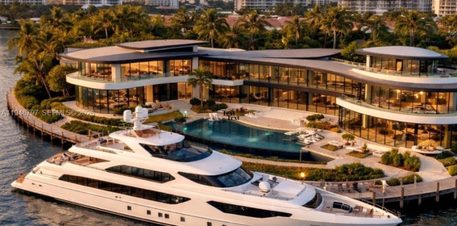 House in Golden Beach, Florida 13 bedrooms, 518.67 sq.m. № 2003129