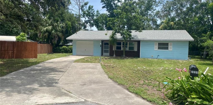 House in Mount Dora, Florida 2 bedrooms, 102.56 sq.m. № 1808432
