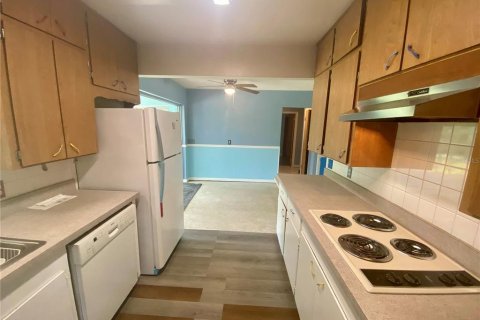 Villa ou maison à vendre à Mount Dora, Floride: 2 chambres, 102.56 m2 № 1808432 - photo 5