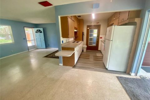 Casa en venta en Mount Dora, Florida, 2 dormitorios, 102.56 m2 № 1808432 - foto 2