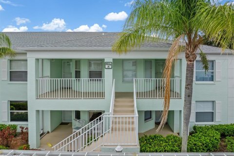 Copropriété à vendre à North Port, Floride: 2 chambres, 102.66 m2 № 1761196 - photo 1