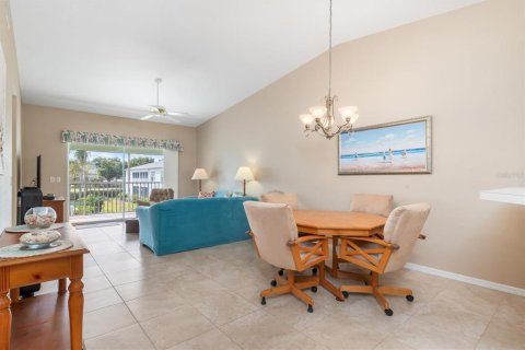 Copropriété à vendre à North Port, Floride: 2 chambres, 102.66 m2 № 1761196 - photo 4