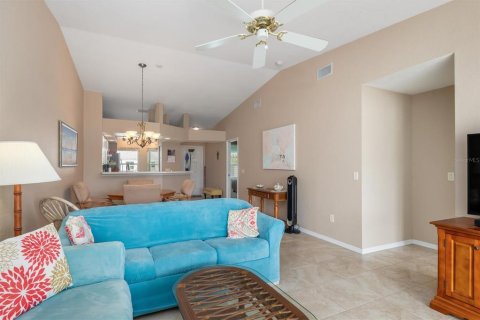 Copropriété à vendre à North Port, Floride: 2 chambres, 102.66 m2 № 1761196 - photo 16