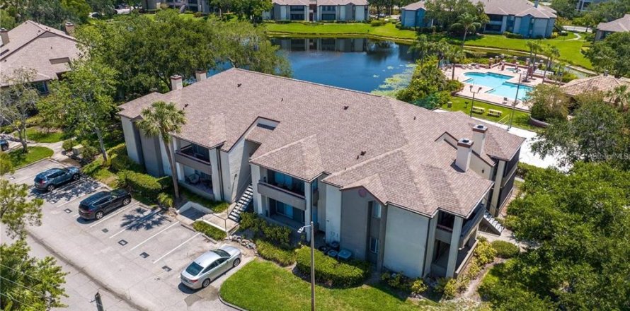 Condo à Saint Petersburg, Floride, 1 chambre № 1894306