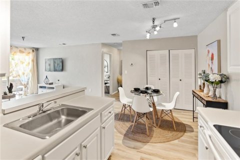 Copropriété à vendre à Saint Petersburg, Floride: 1 chambre, 67.73 m2 № 1894306 - photo 12