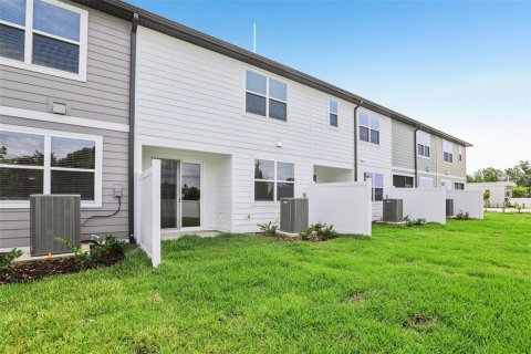 Townhouse in Tampa, Florida 3 bedrooms, 144.65 sq.m. № 1622708 - photo 29