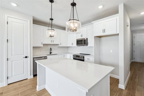 Townhouse in Tampa, Florida 3 bedrooms, 144.65 sq.m. № 1622708 - photo 11