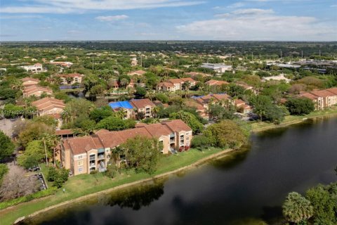 Copropriété à vendre à Coconut Creek, Floride: 1 chambre, 65.31 m2 № 1985254 - photo 2