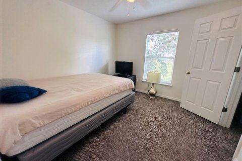 House in Davenport, Florida 4 bedrooms, 207.36 sq.m. № 1906844 - photo 14