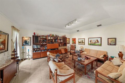 Villa ou maison à vendre à Brandon, Floride: 3 chambres, 211.35 m2 № 2398745 - photo 11