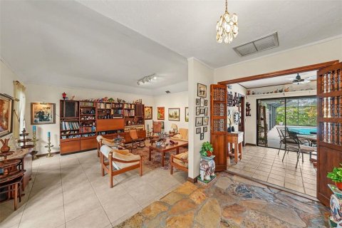 Villa ou maison à vendre à Brandon, Floride: 3 chambres, 211.35 m2 № 2398745 - photo 13