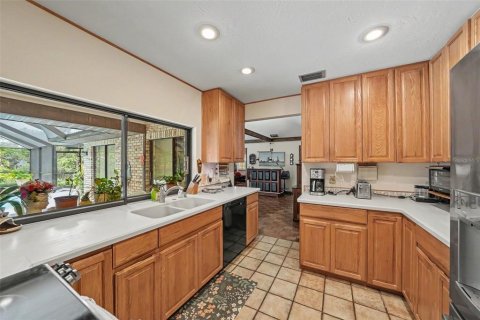 Villa ou maison à vendre à Brandon, Floride: 3 chambres, 211.35 m2 № 2398745 - photo 8