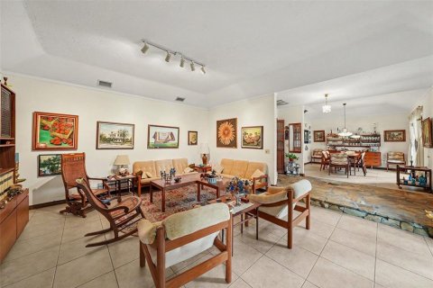 Villa ou maison à vendre à Brandon, Floride: 3 chambres, 211.35 m2 № 2398745 - photo 12