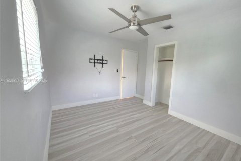 Villa ou maison à louer à Oakland Park, Floride: 3 chambres, 91.23 m2 № 2007073 - photo 13