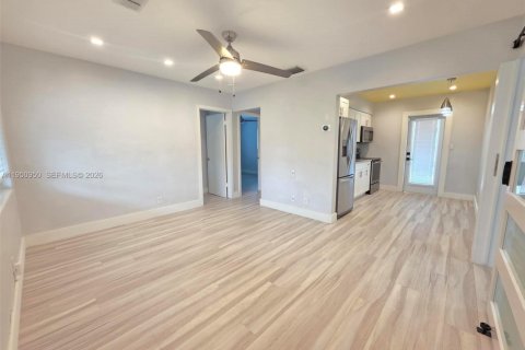 Villa ou maison à louer à Oakland Park, Floride: 3 chambres, 91.23 m2 № 2007073 - photo 6