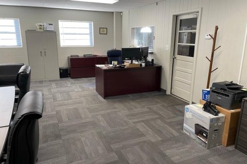 Commercial property in Starke, Florida 1962.84 sq.m. № 2211826 - photo 9