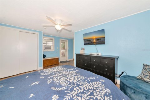 House in Bradenton, Florida 3 bedrooms, 125.88 sq.m. № 1679323 - photo 22