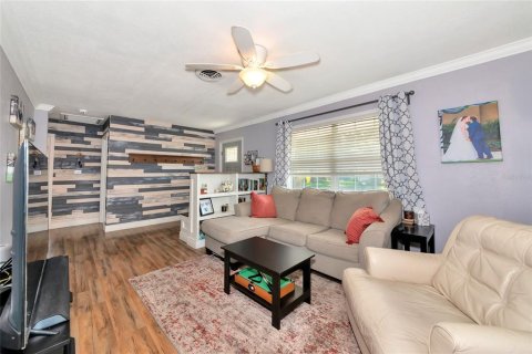 House in Bradenton, Florida 3 bedrooms, 125.88 sq.m. № 1679323 - photo 11