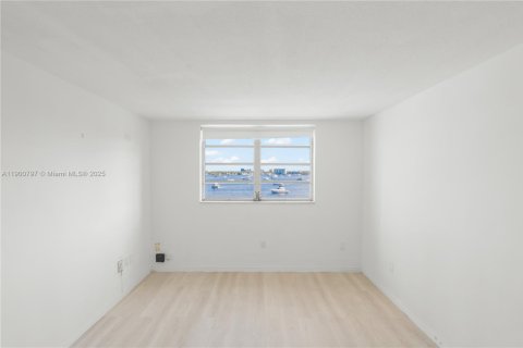 Condo in Aventura, Florida, 1 bedroom  № 1953894 - photo 20