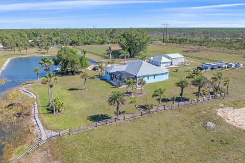 Villa ou maison à vendre à Punta Gorda, Floride: 4 chambres № 1968374 - photo 14