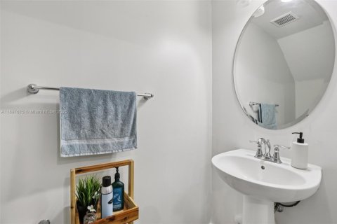 Купить таунхаус в Хомстед, Флорида 3 спальни, 142.14м2, № 1948912 - фото 25
