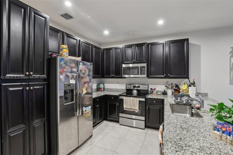 Купить таунхаус в Хомстед, Флорида 3 спальни, 142.14м2, № 1948912 - фото 15