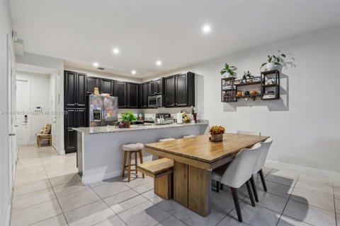 Купить таунхаус в Хомстед, Флорида 3 спальни, 142.14м2, № 1948912 - фото 11