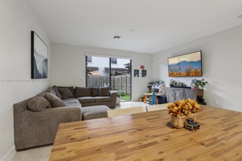 Купить таунхаус в Хомстед, Флорида 3 спальни, 142.14м2, № 1948912 - фото 7