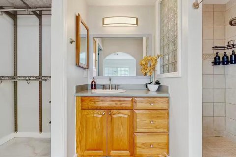 Villa ou maison à vendre à Sunrise, Floride: 3 chambres, 111.2 m2 № 2011974 - photo 16