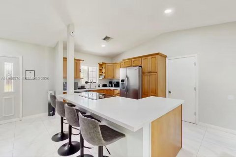 Villa ou maison à vendre à Sunrise, Floride: 3 chambres, 111.2 m2 № 2011974 - photo 4