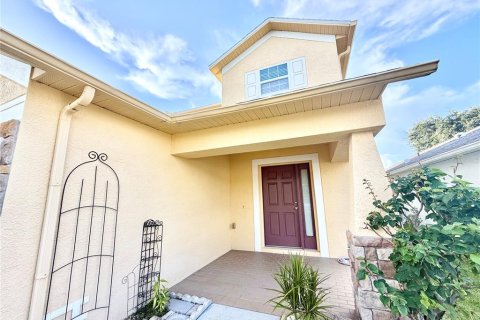 House in Wesley Chapel, Florida 5 bedrooms, 205.5 sq.m. № 1848593 - photo 6