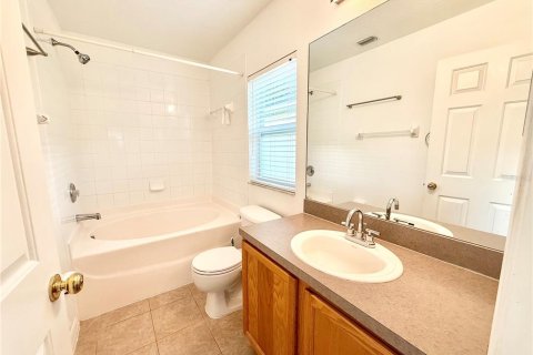 House in Wesley Chapel, Florida 5 bedrooms, 205.5 sq.m. № 1848593 - photo 17