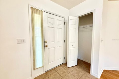 House in Wesley Chapel, Florida 5 bedrooms, 205.5 sq.m. № 1848593 - photo 8