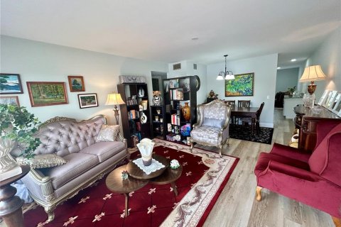 Copropriété à vendre à Clearwater, Floride: 2 chambres, 99.41 m2 № 2115843 - photo 4