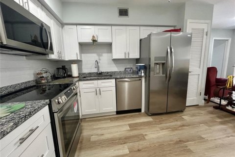 Copropriété à vendre à Clearwater, Floride: 2 chambres, 99.41 m2 № 2115843 - photo 8