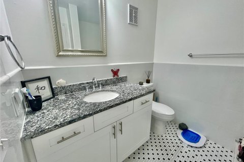 Copropriété à vendre à Clearwater, Floride: 2 chambres, 99.41 m2 № 2115843 - photo 20