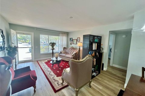 Copropriété à vendre à Clearwater, Floride: 2 chambres, 99.41 m2 № 2115843 - photo 6