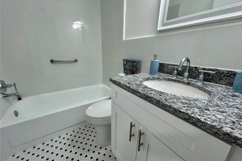 Copropriété à vendre à Clearwater, Floride: 2 chambres, 99.41 m2 № 2115843 - photo 27