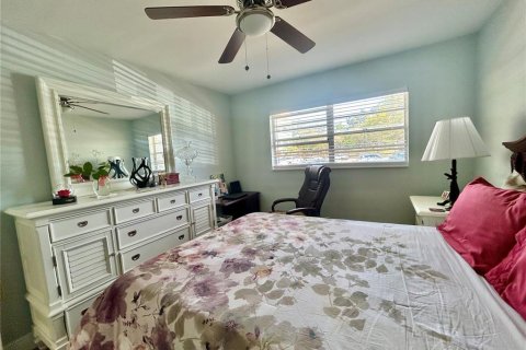 Copropriété à vendre à Clearwater, Floride: 2 chambres, 99.41 m2 № 2115843 - photo 24