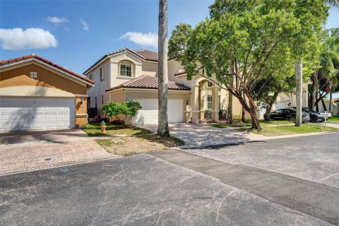 Casa en venta en Miramar, Florida, 4 dormitorios, 269.6 m2 № 1881906 - foto 4