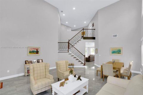 Casa en venta en Miramar, Florida, 4 dormitorios, 269.6 m2 № 1881906 - foto 7