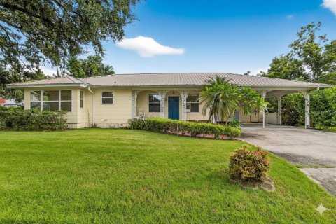 Casa en venta en Plant City, Florida, 2 dormitorios, 157.38 m2 № 1898781 - foto 1