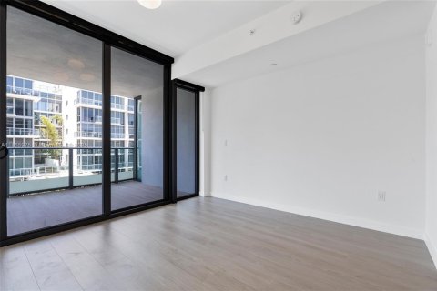 Condo in Bay Harbor Islands, Florida, 2 bedrooms  № 1942156 - photo 19