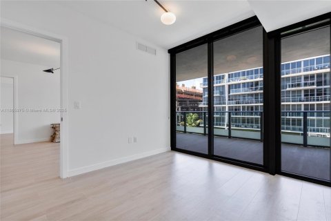 Condo in Bay Harbor Islands, Florida, 2 bedrooms  № 1942156 - photo 29