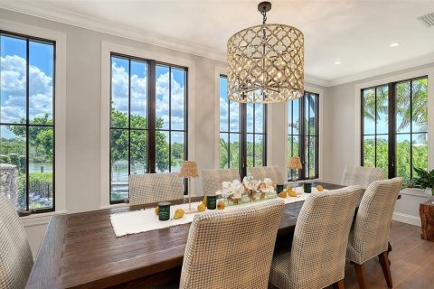 House in Sarasota, Florida 5 bedrooms, 599.68 sq.m. № 1879749 - photo 19