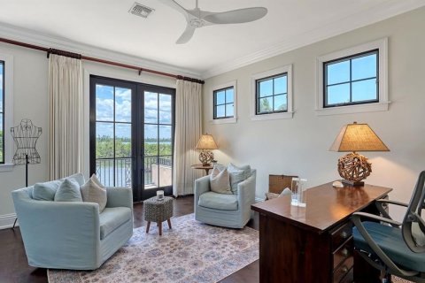 House in Sarasota, Florida 5 bedrooms, 599.68 sq.m. № 1879749 - photo 29
